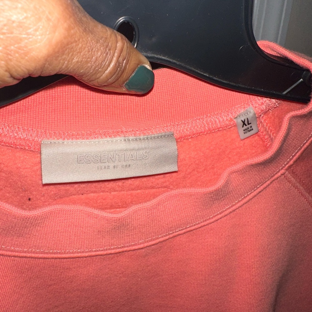 Like New Essentials FOG Fear of God Crewneck Sweatshirt - Picture 8 of 11